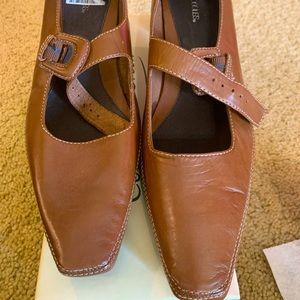 Brown leather heels by Aerosoles size 9.5